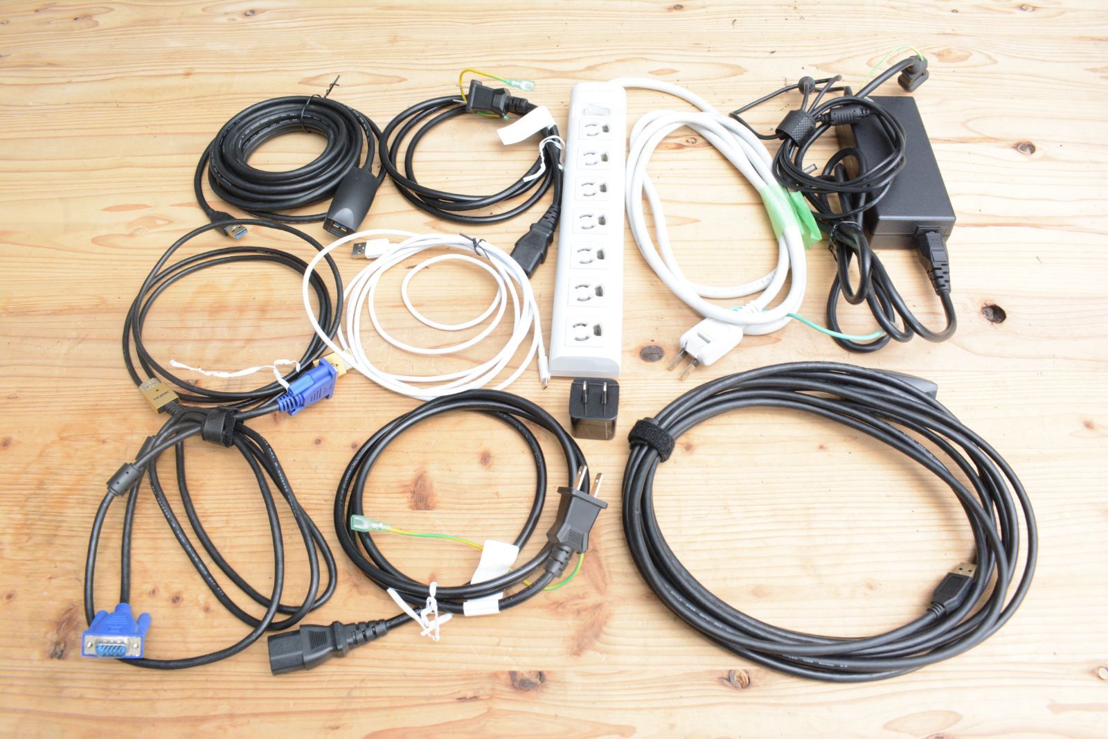 SkyTrak ゴルフ弾道測定器【付属品付き】 製品一覧 | ゴルフ用弾道測定機