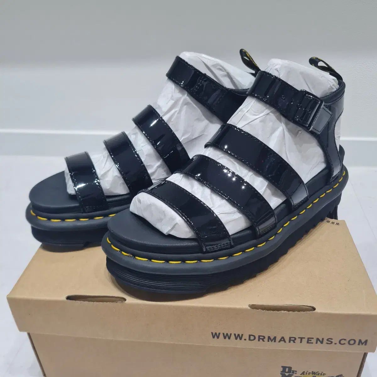 DR. MARTENS ドクターマーチン ブ ブラックグロス 260 270