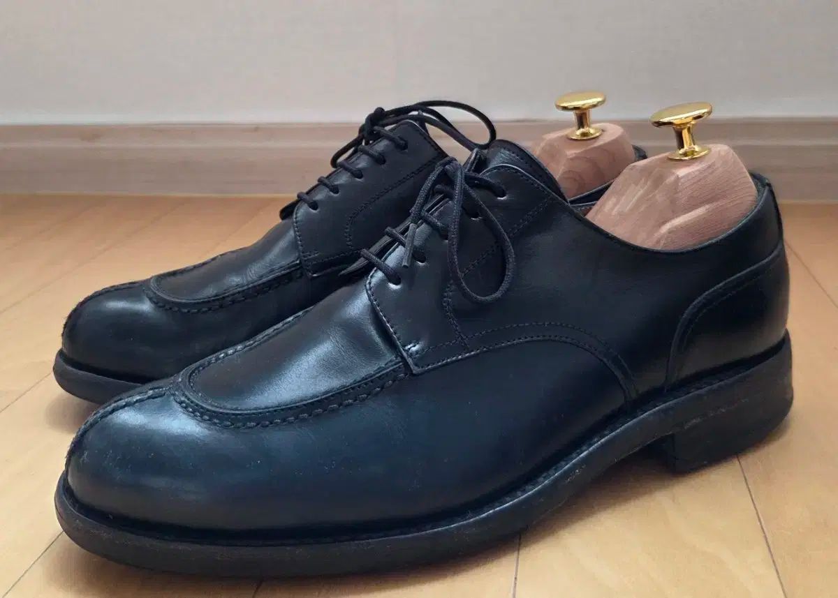 ヤンコ バルセロナ 黒 UK 6 250 靴 Utip