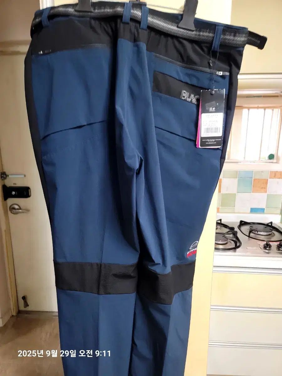 BLACK YAK ブラックヤク ブルー ブラック 登山 パンツ 38 サイズ