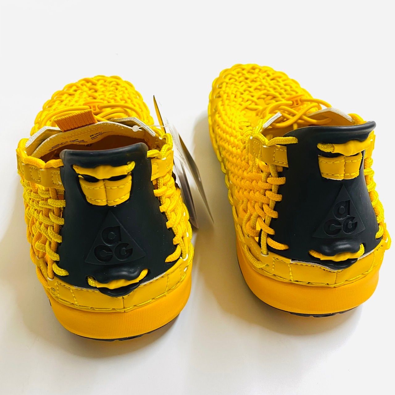 Nike ACG Watercat+ Men's 7 University Gold Vivid Sulfur