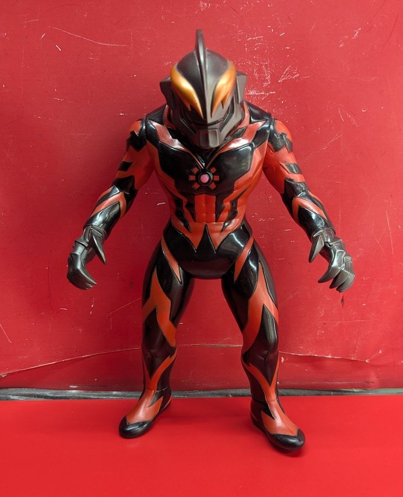 ブルマァク　ウルトラマンベリアル　メタリック ガチャガチャ通販の「ガチャガチャ王国」|商品詳細 ブルマァク