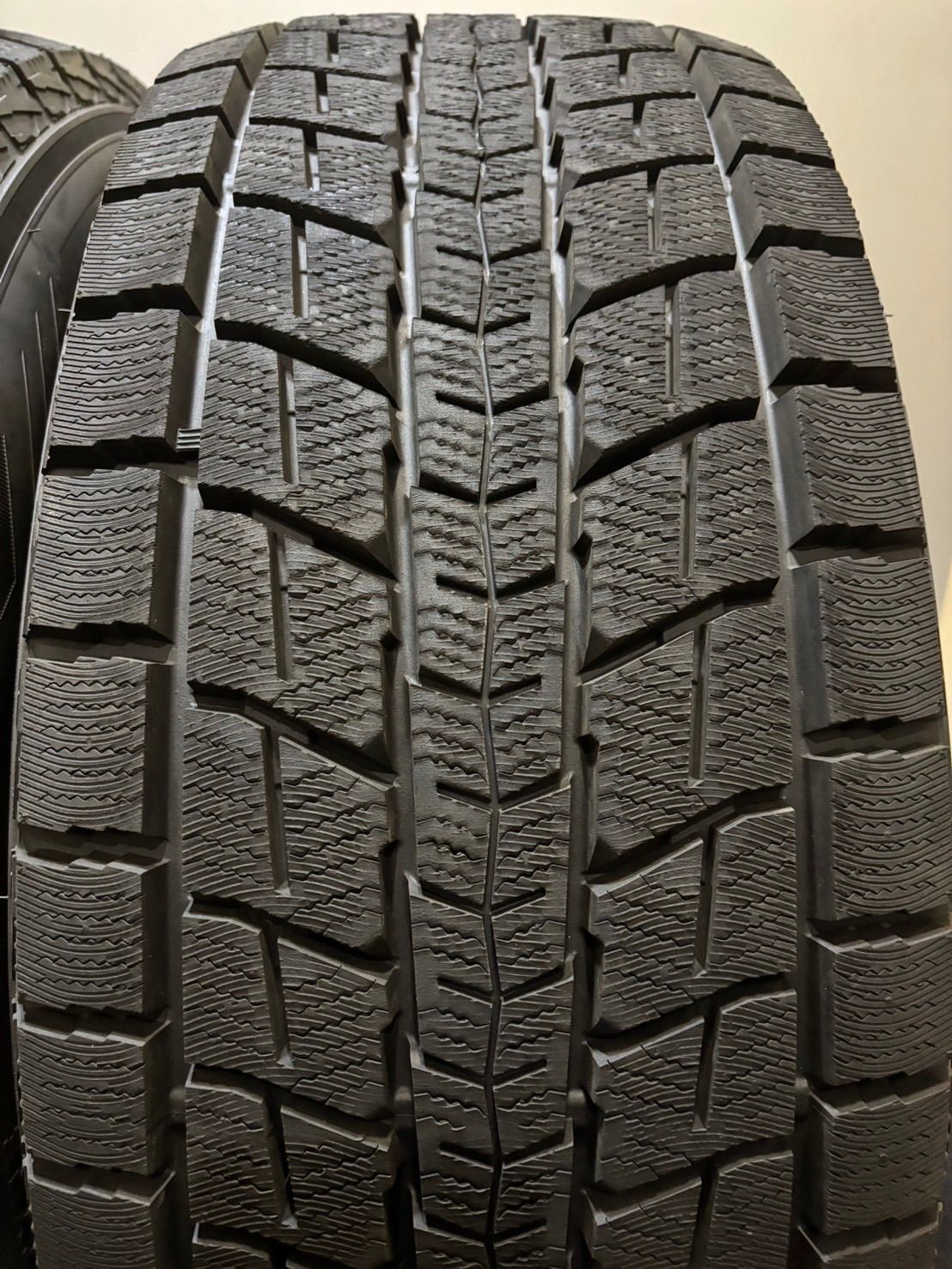 275 60R18 DUNLOP WINTER MAXX SJ8 XTREME-J 18インチ 8J 20 139.7 6H スタッドレス 4本 ランクル プラド FJ 1-K319 FFCRYSTALESIA_COM