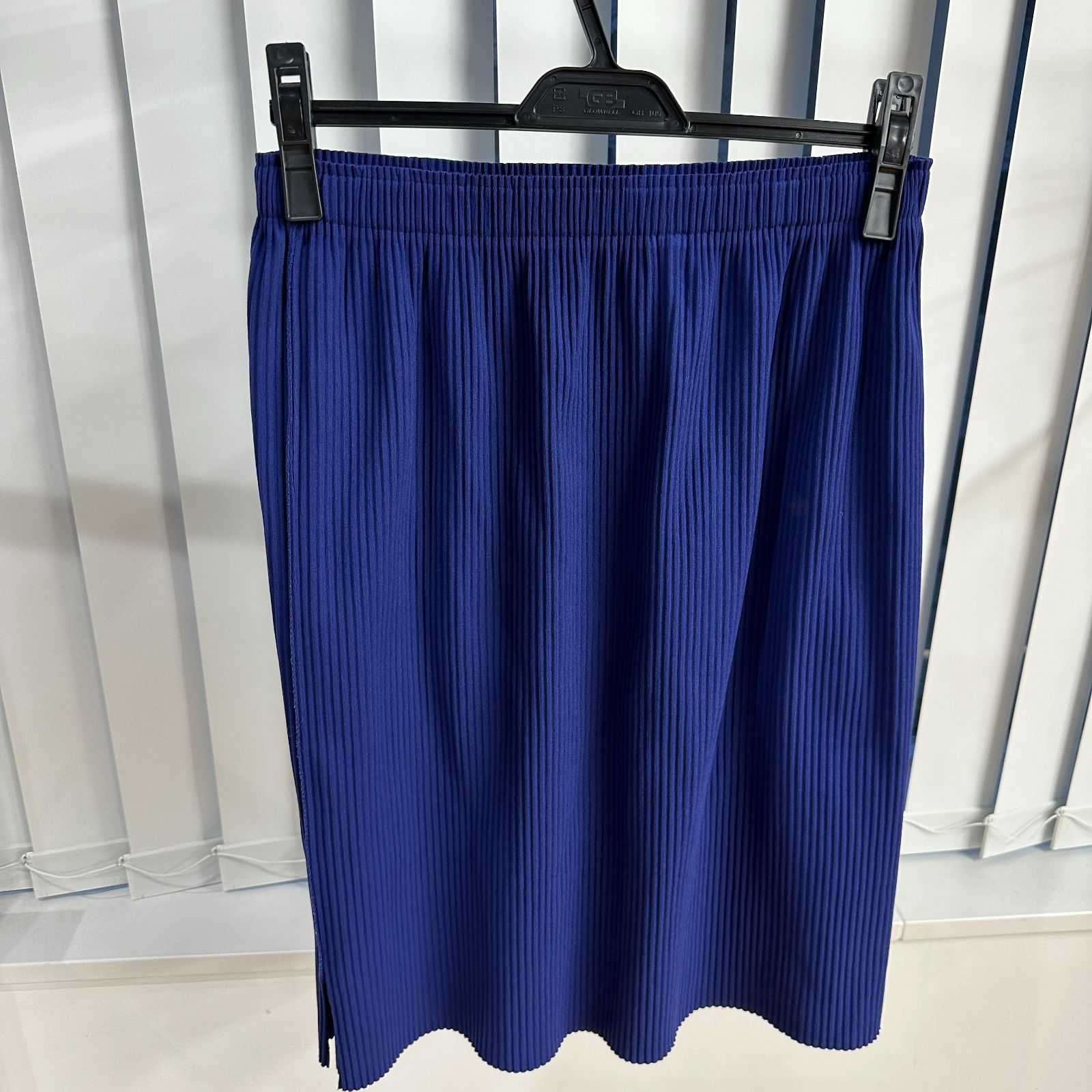 ISSEY MIYAKE プリーツ タイトスカート ひざ丈