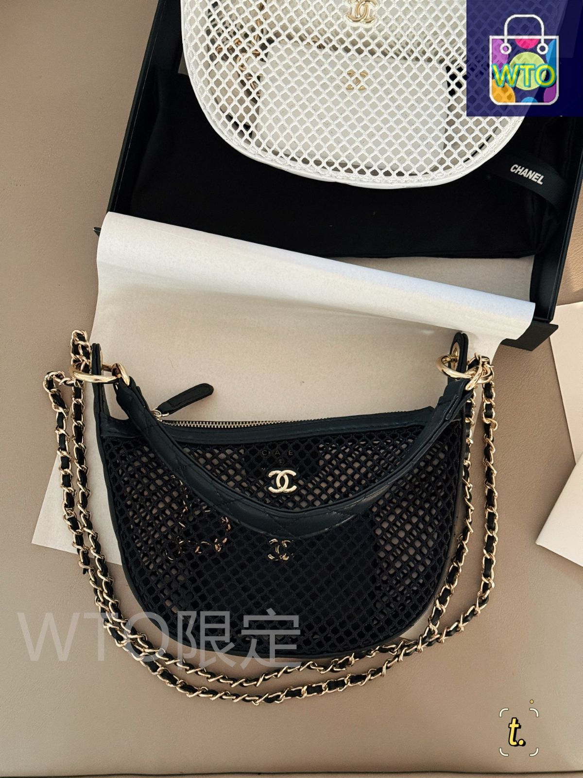 【透け感で色々付けて夏を感じる】CHANEL バッグ ポーチ付き 25S 透け感で色々付けて夏を感じる】CHANEL バッグ ポーチ付き 25S