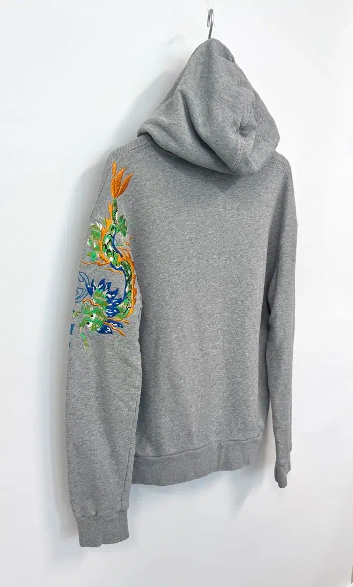 GUCCI GUCCI グッチ グラゴン 刺繡 グレー フード付きTシャツ S