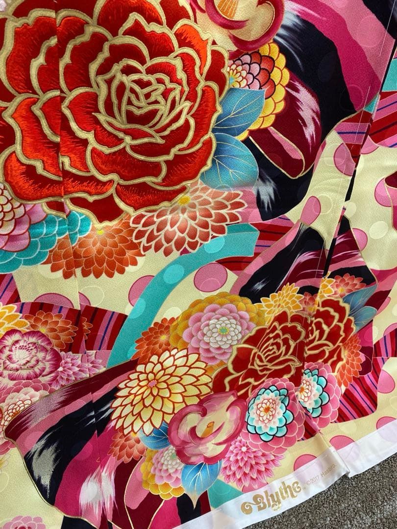 ブランド振袖 仮絵羽 Blythe 京友禅 金彩 刺繍 正絹 未仕立て品 八掛付 ブランド振袖 仮絵羽 Blythe 京友禅 金彩 刺繍 正絹 未仕立て品 八掛付