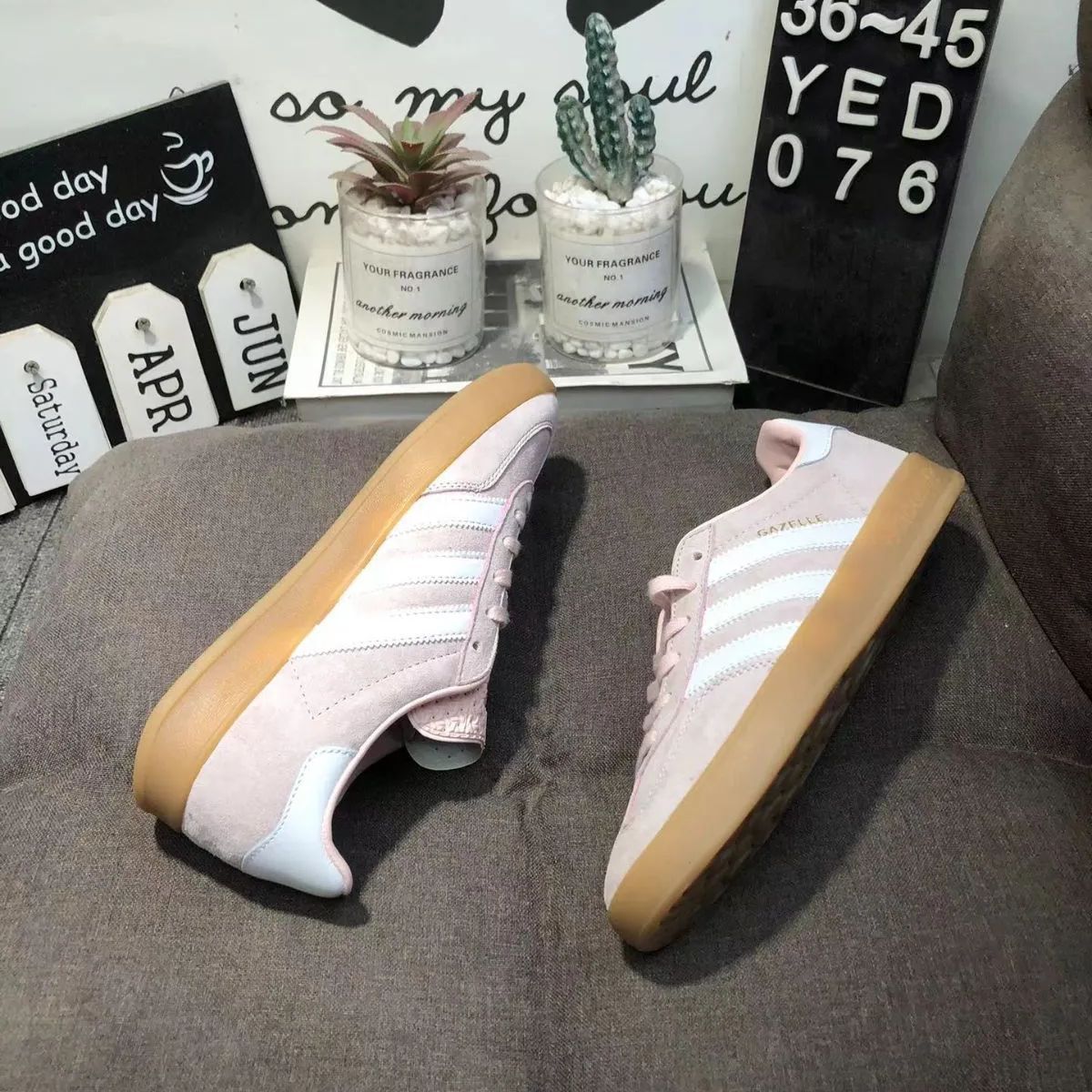 【人気商品・新品未使用】adidas GAZELLE INDOORWアディダスガゼルピンク スニーカー Adidas GAZELLE INDOOR IH5484