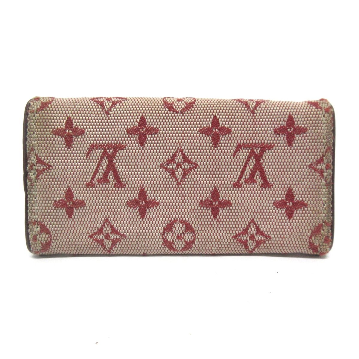 VUITTON