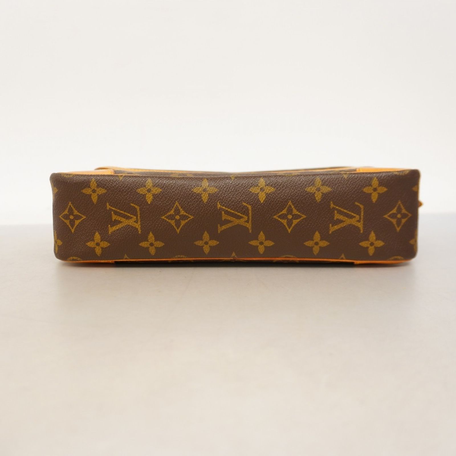 ルイヴィトン　クラッチバッグ　コンピエーニュ23 モノグラム　ブラウン　ヌメ革 ルイ・ヴィトン(Louis Vuitton) ルイ・ヴィトン クラッチバッグ