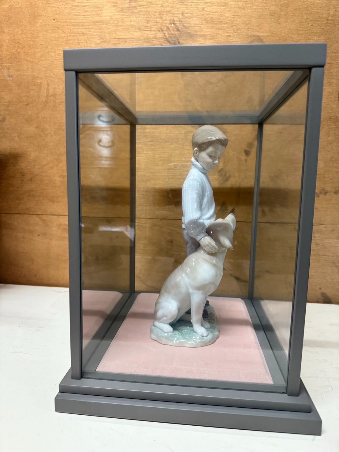 人形】リヤドロ 僕の親友 6902 フィギュリン ガラスケース 箱なし 陶器