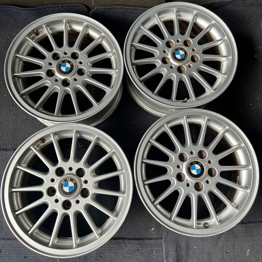 BMW 3シリーズ E46 純正 16インチ ホイール4本 7J 34 PCD120 ハブ径約72.5 No.652