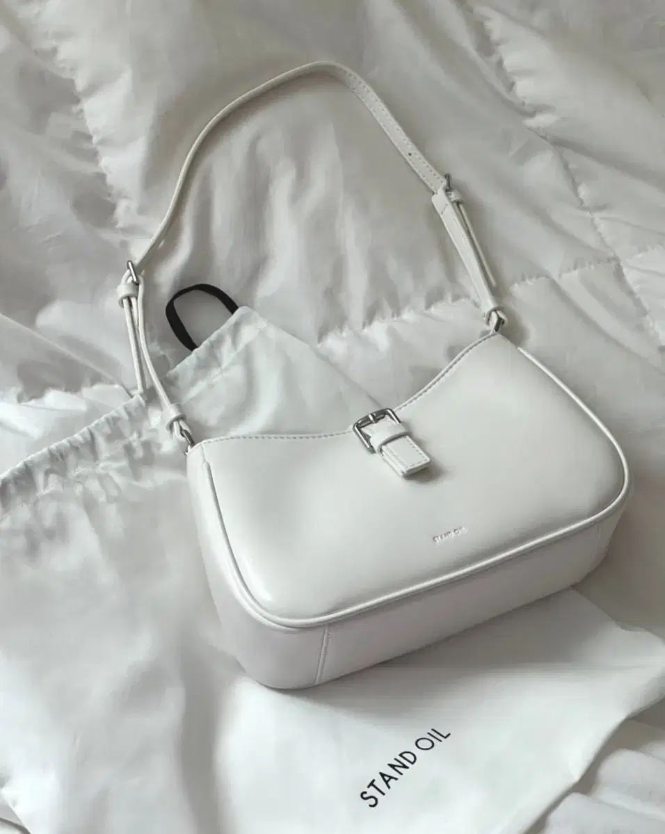 STAND OIL フィービーバッグ ショルダーバッグ ホワイト ファッション 