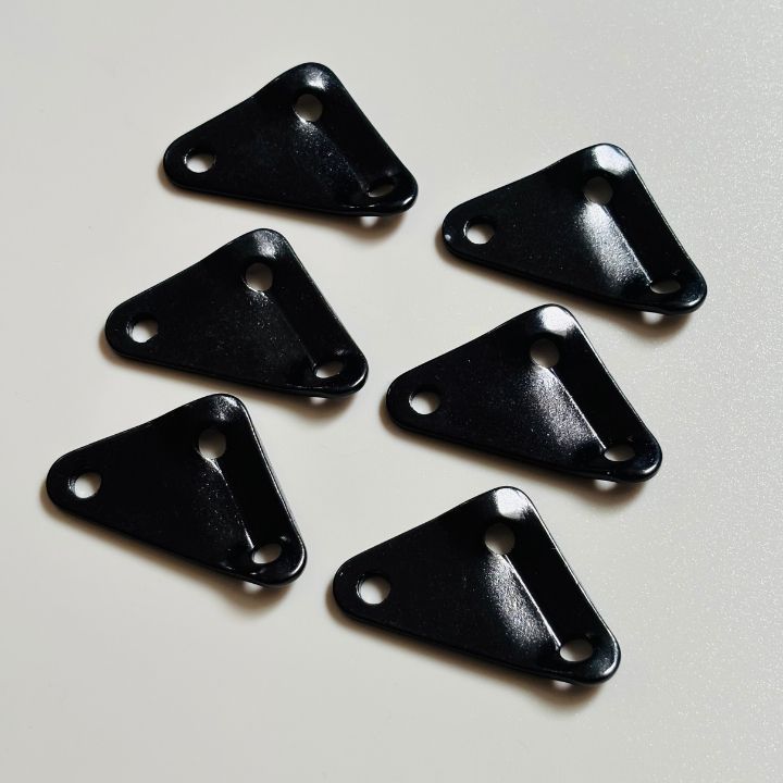 テントロープバックル アルミ合金製 三角形 3穴 6個 軽量 調整自在 黒 キャンプ タープ キャノピー固定用