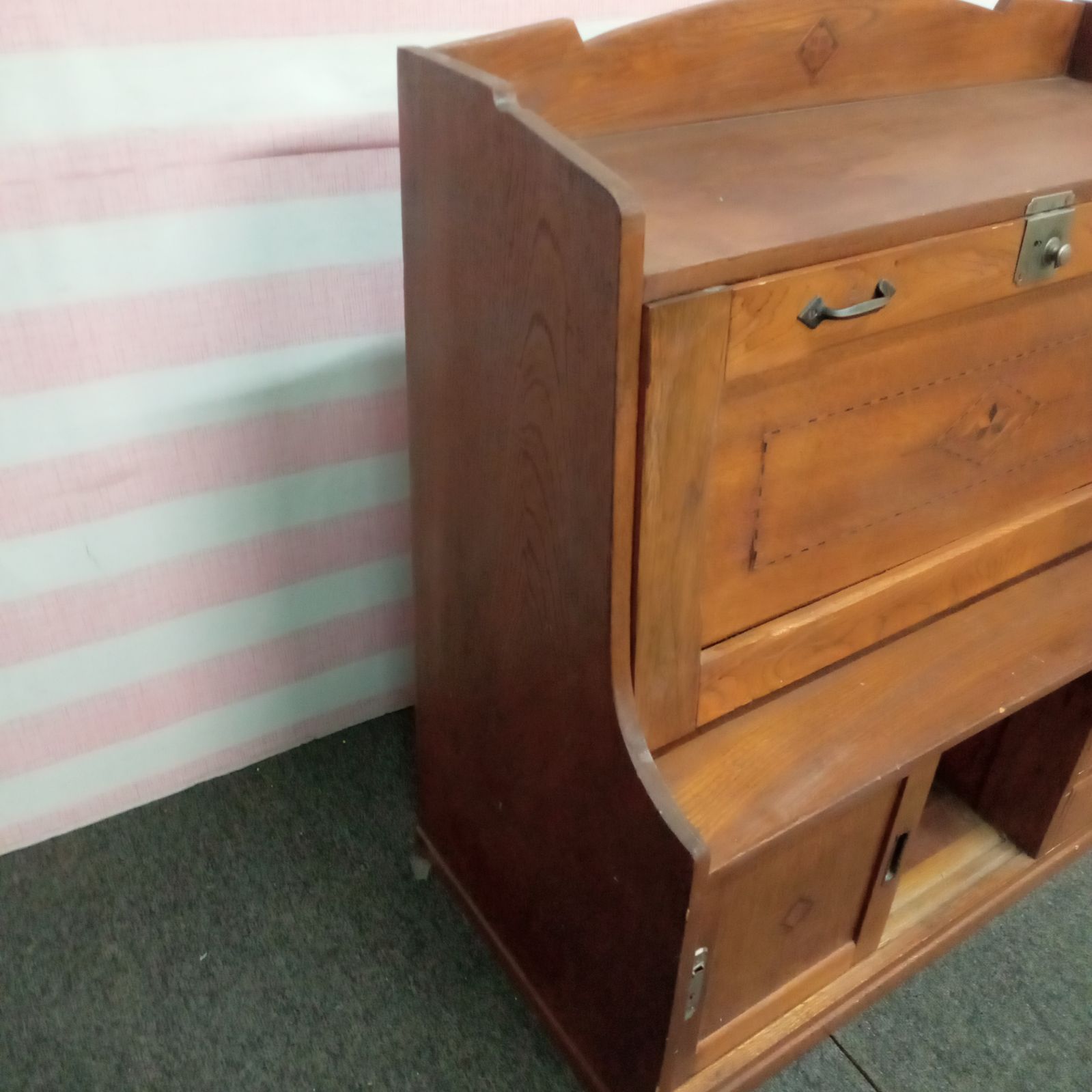 ライティングビューロー キャビネット アンティーク 収納 木製 レトロ ヴィンテージ アンティーク家具 antique vintage -  ブルーパロット｜京都のアンティーク食器・家具・引取・修理・金継ぎ
