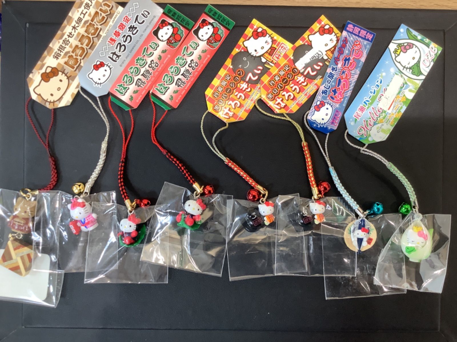 【期間限定値下げ中】キティ グッズ ご当地根付けストラップなどまとめ売り 63点 G1390 ご当地限定 ハローキティ キティちゃん 根付け ストラップ