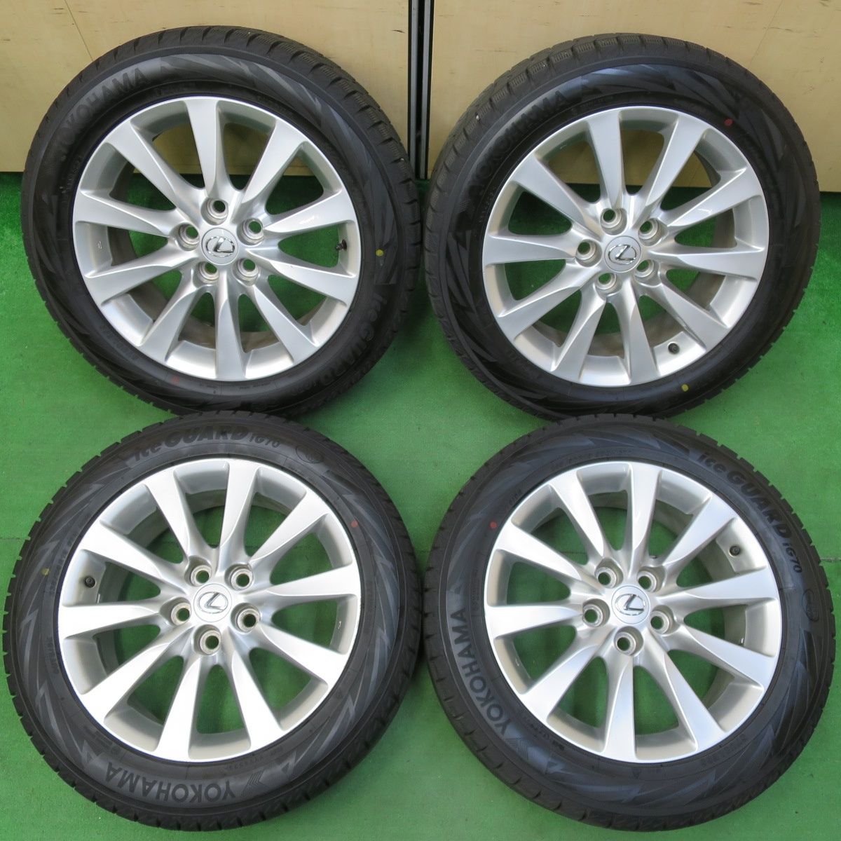 235/50R18 YOKOHAMAスタッドレスレクサスLS純正ホイール 235/50R18 YOKOHAMAスタッドレスレクサスLS純正ホイール