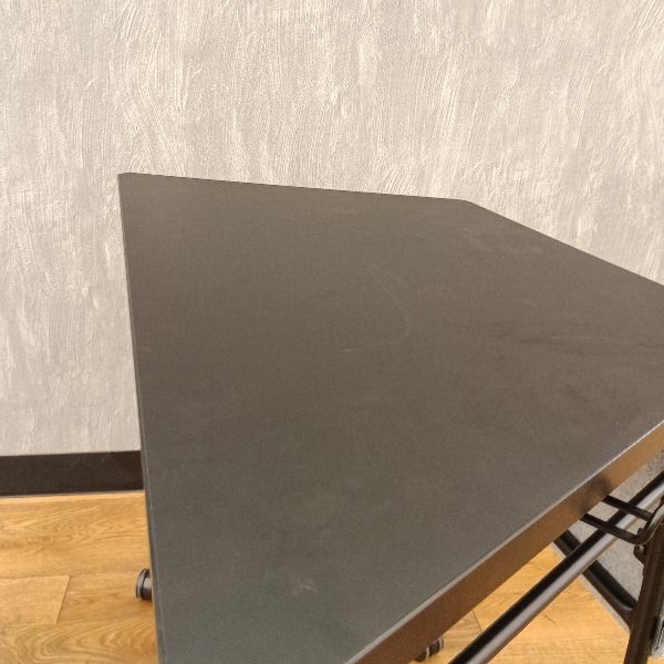 ブラック ミーティングテーブル