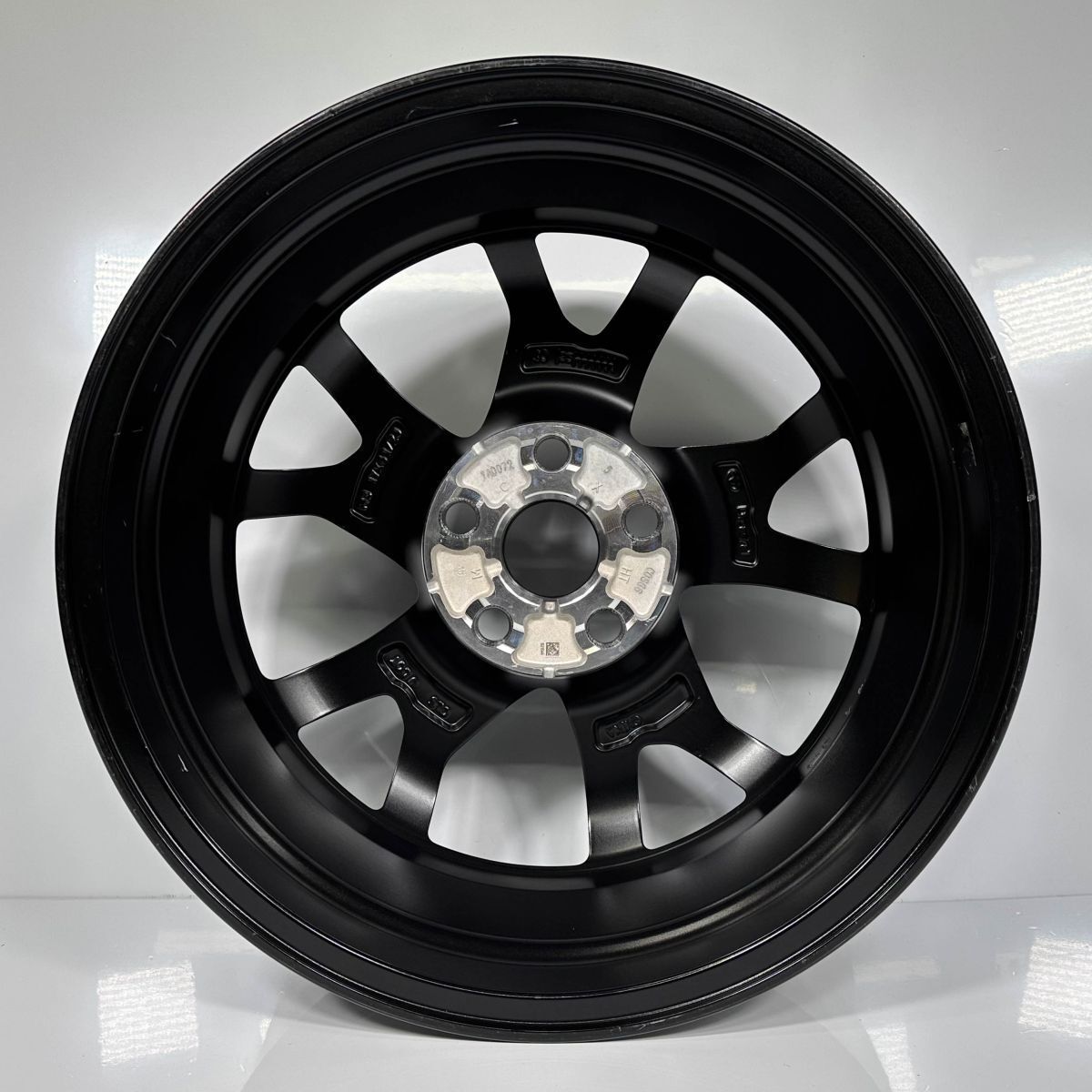 60プリウス純正アルミホイール　1本 楽天市場】トヨタ 新型 60 プリウス 純正アルミホイール タイヤ