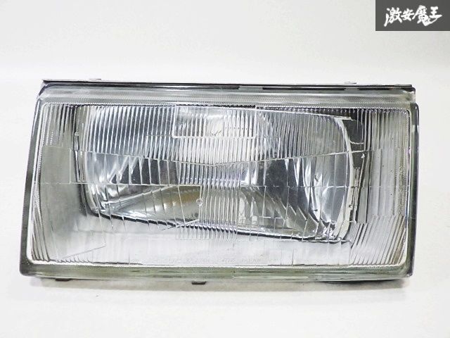 トヨタ 純正 AE86 カローラ レビン 後期 ハロゲン ヘッドライト ヘッドランプ 左側 左 助手席 KOITO 12-230 110-74169 即納