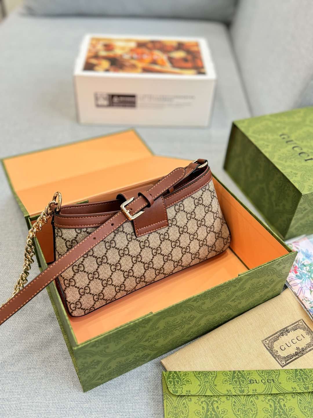 BANDAI - GUCCI　模型4箱セット Gucci Puzzle Building Blocks Japan GINZA Limited Model Rare