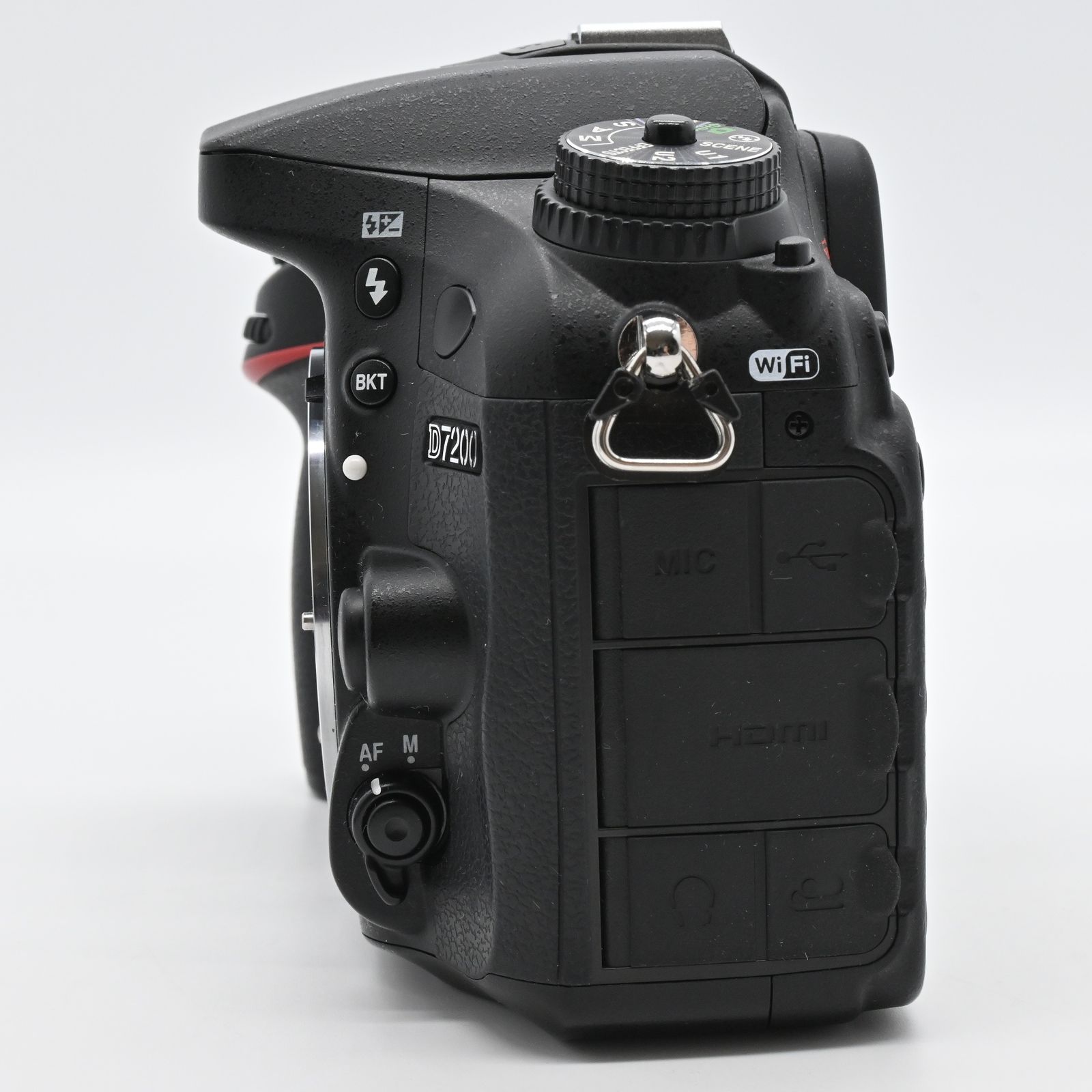 Nikon　D7200　ボディ　　　　　　　　ショット数7,212回4.9%以下 Nikon D7200 ボディ ショット数7,212回4.9%以下 - メルカリ