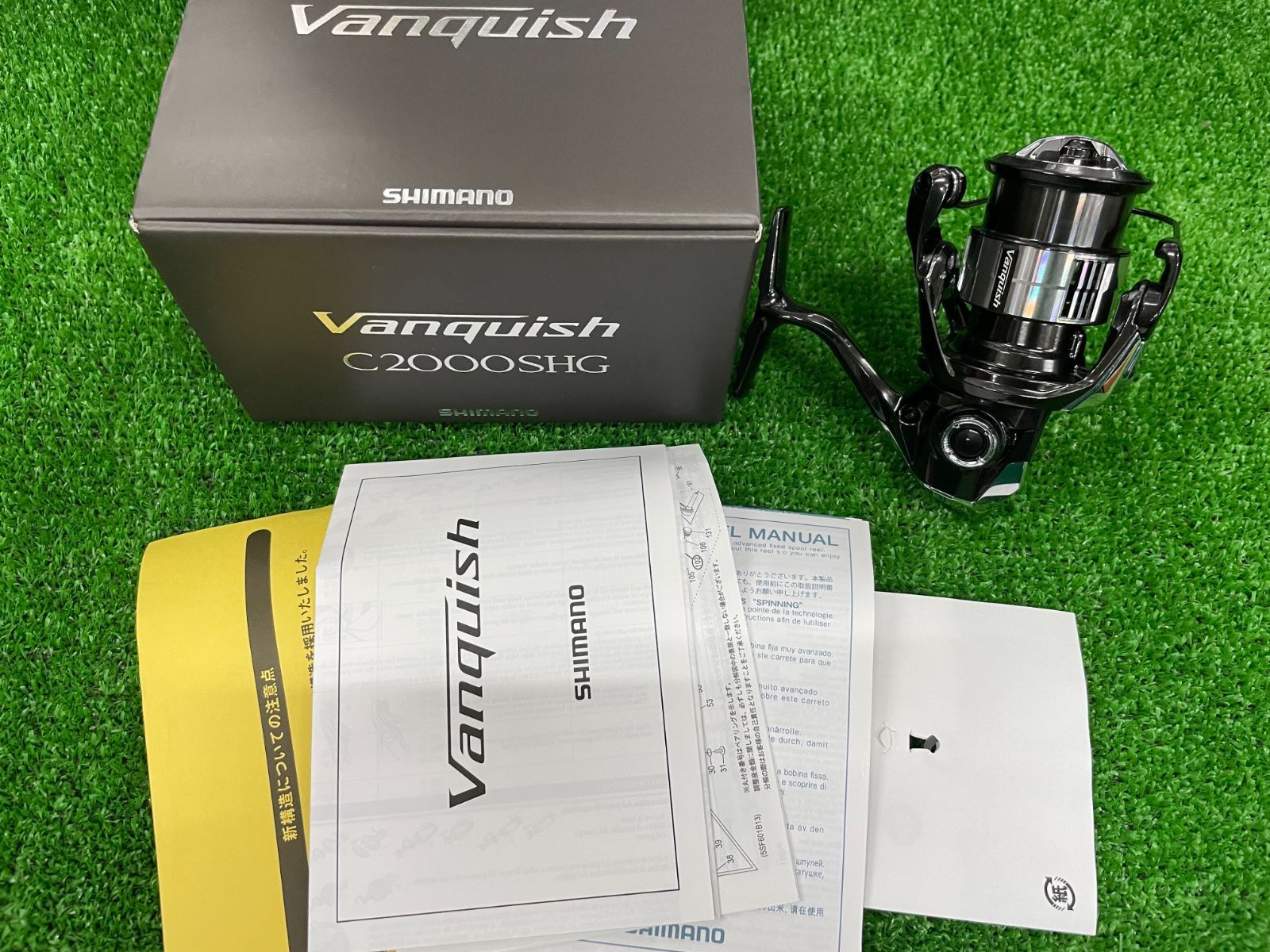 正絹京友禅染め手描き金彩季節の花文様付下げ 正絹京友禅染め手描き金彩季節の花文様付下げ 【京随一の老舗染匠