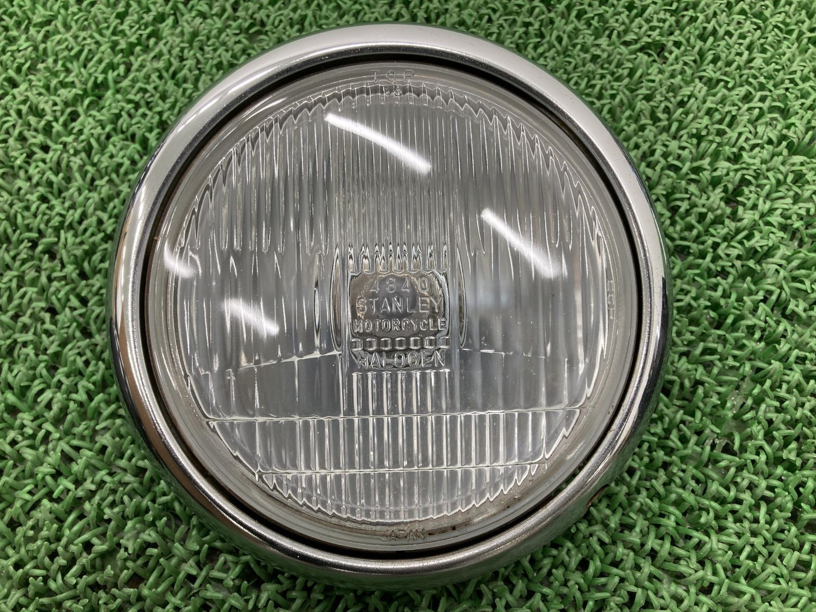 グラストラッカー ヘッドライト 4840 NJ47A-117*** スズキ 純正 中古 バイク 部品 NJ47A リム 割れ欠け無し 品薄 希少品 車検 Genuine