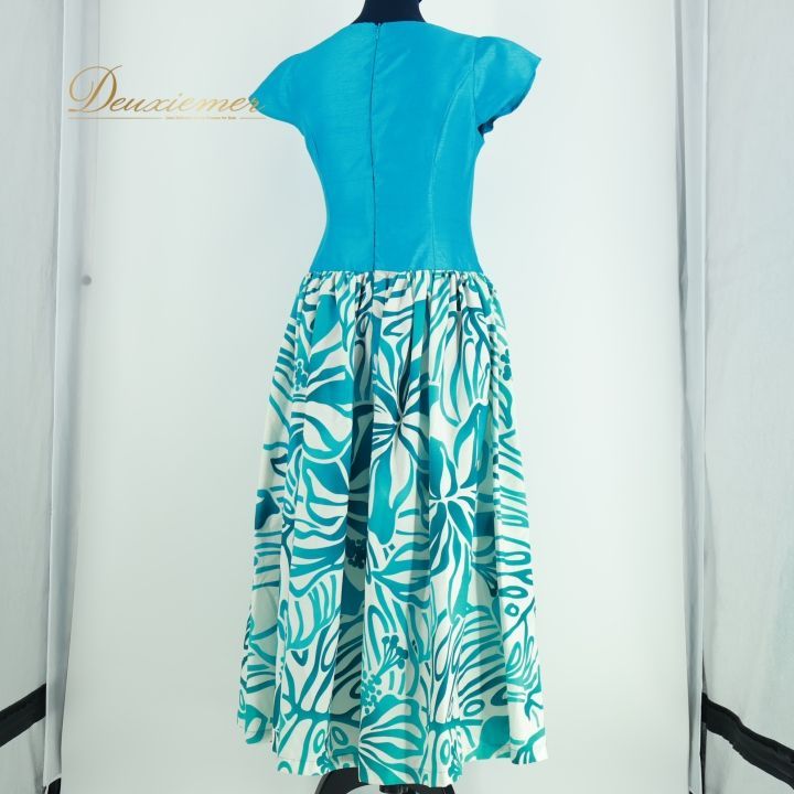 【日本製 フラダンス衣装】ブルー Paondor ワンピース ドレス モンステラ フラダンス 衣装 ワンピース ドレス ホワイト系 ブルーヘブン