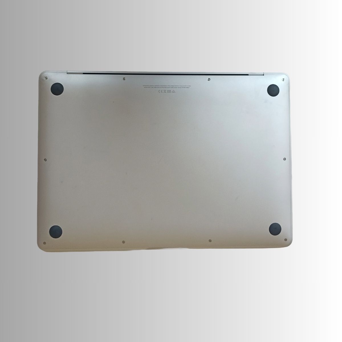 メモリ8GB SSD256GB