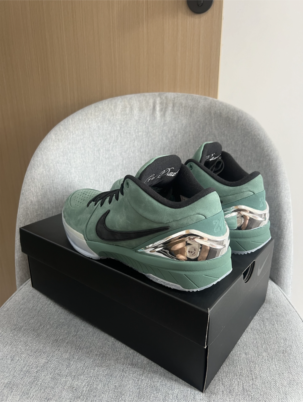 新品 Nike Kobe 4 Protro コービー4 プロトロ