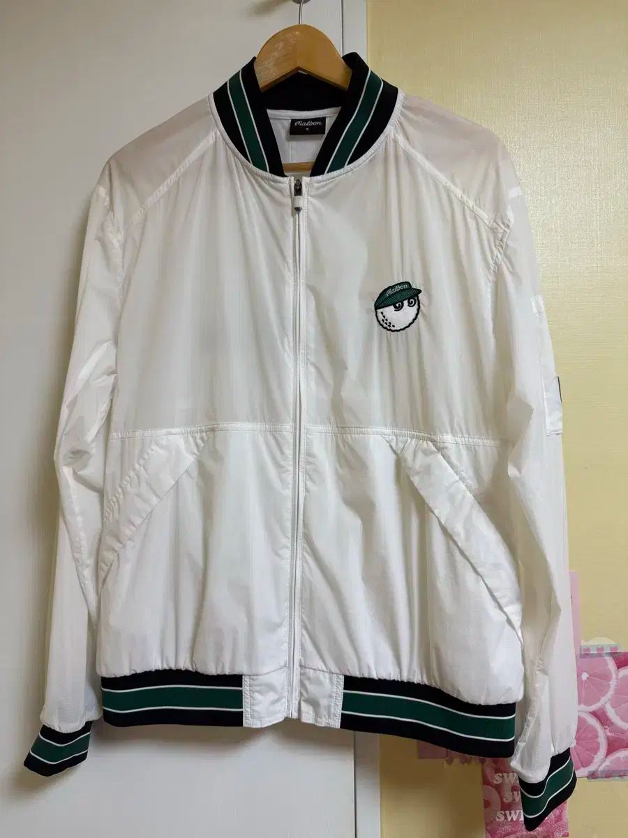 マルボンゴルフ ウィンドブレーカー