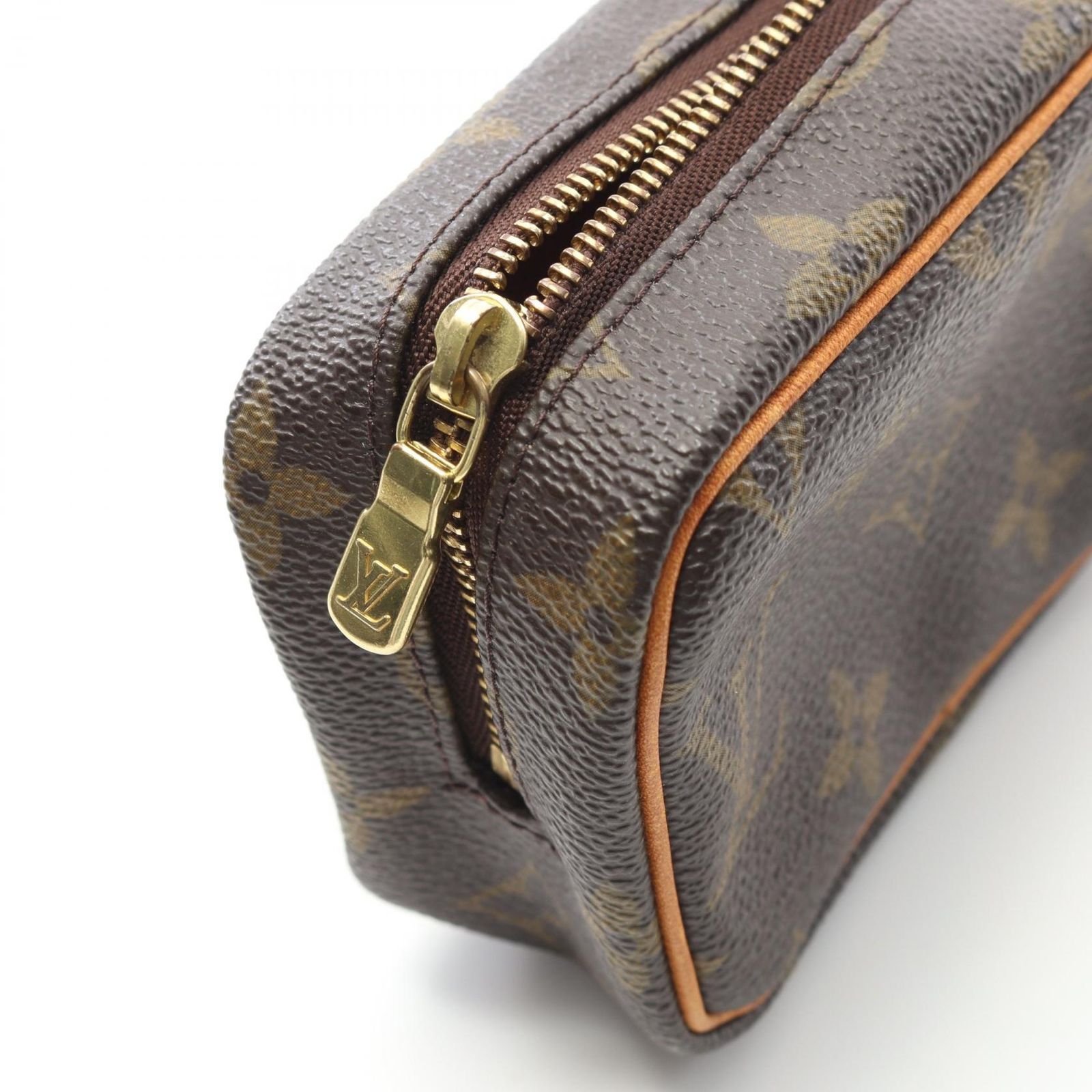 ルイ・ヴィトン LOUIS VUITTON ポーチ トゥルース ワピティ