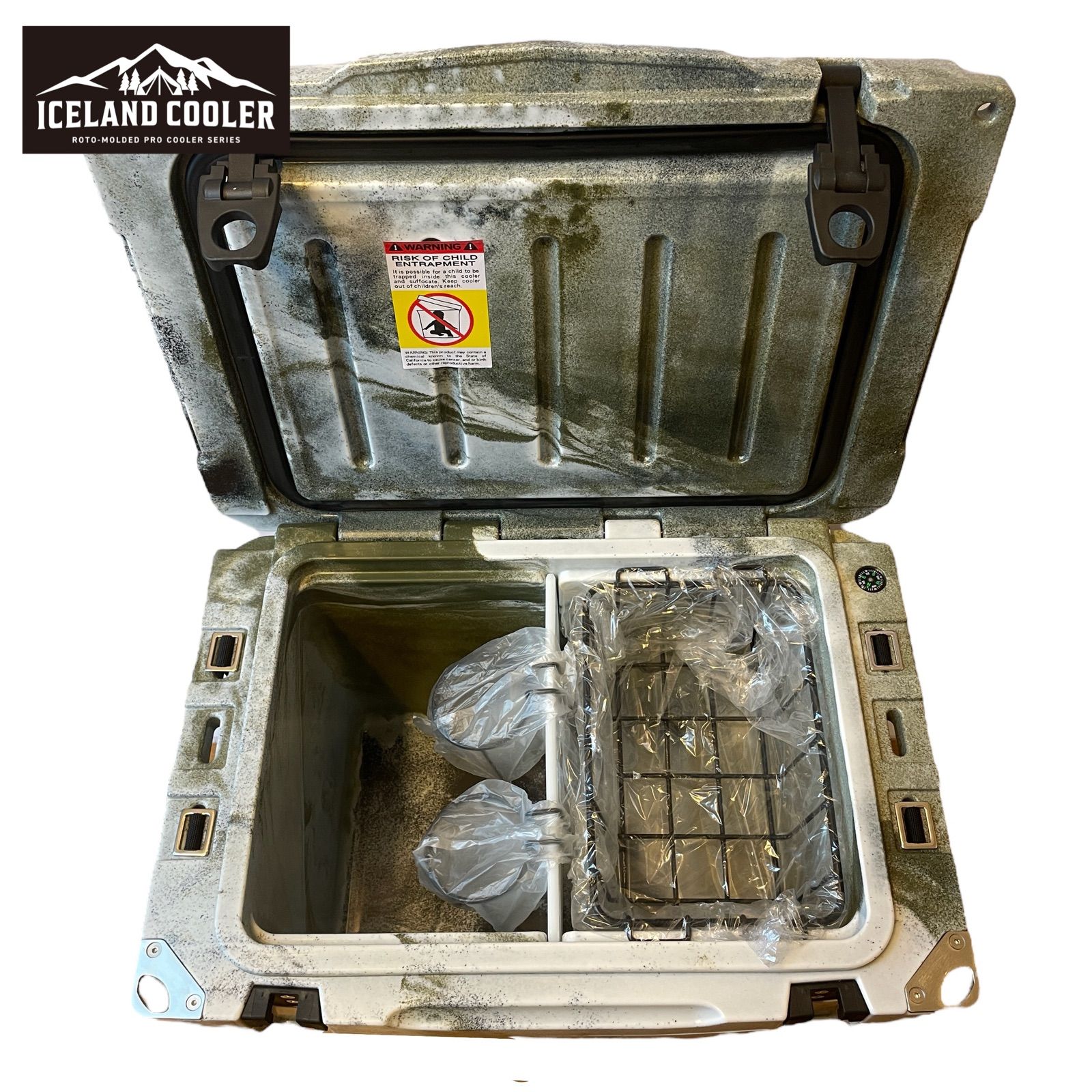 60QT ICELANDCOOLER アイスランドクーラー デザートカモフラ 60QT ICELANDCOOLER アイスランドクーラー デザート