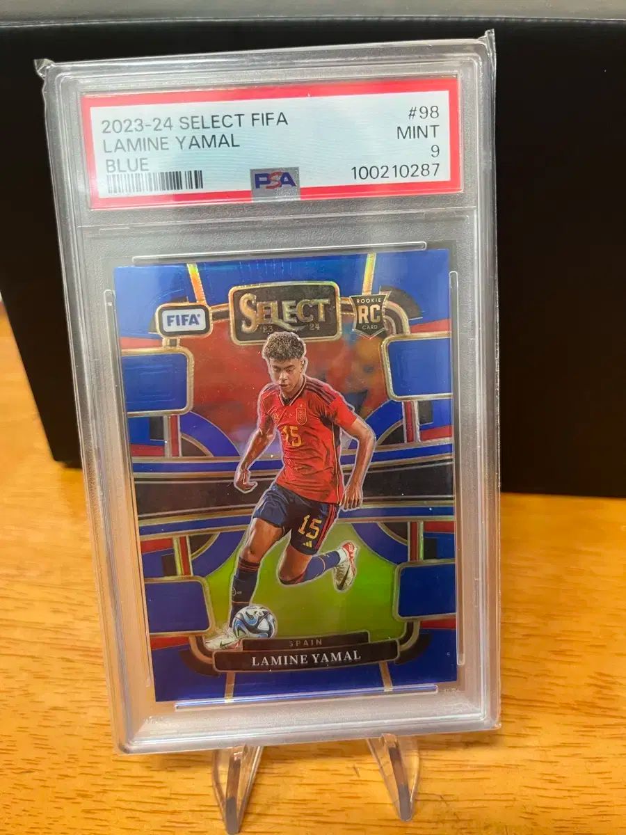 バルセロナ ラミン ヤマル ルーキー セレクト カード psa9 販売