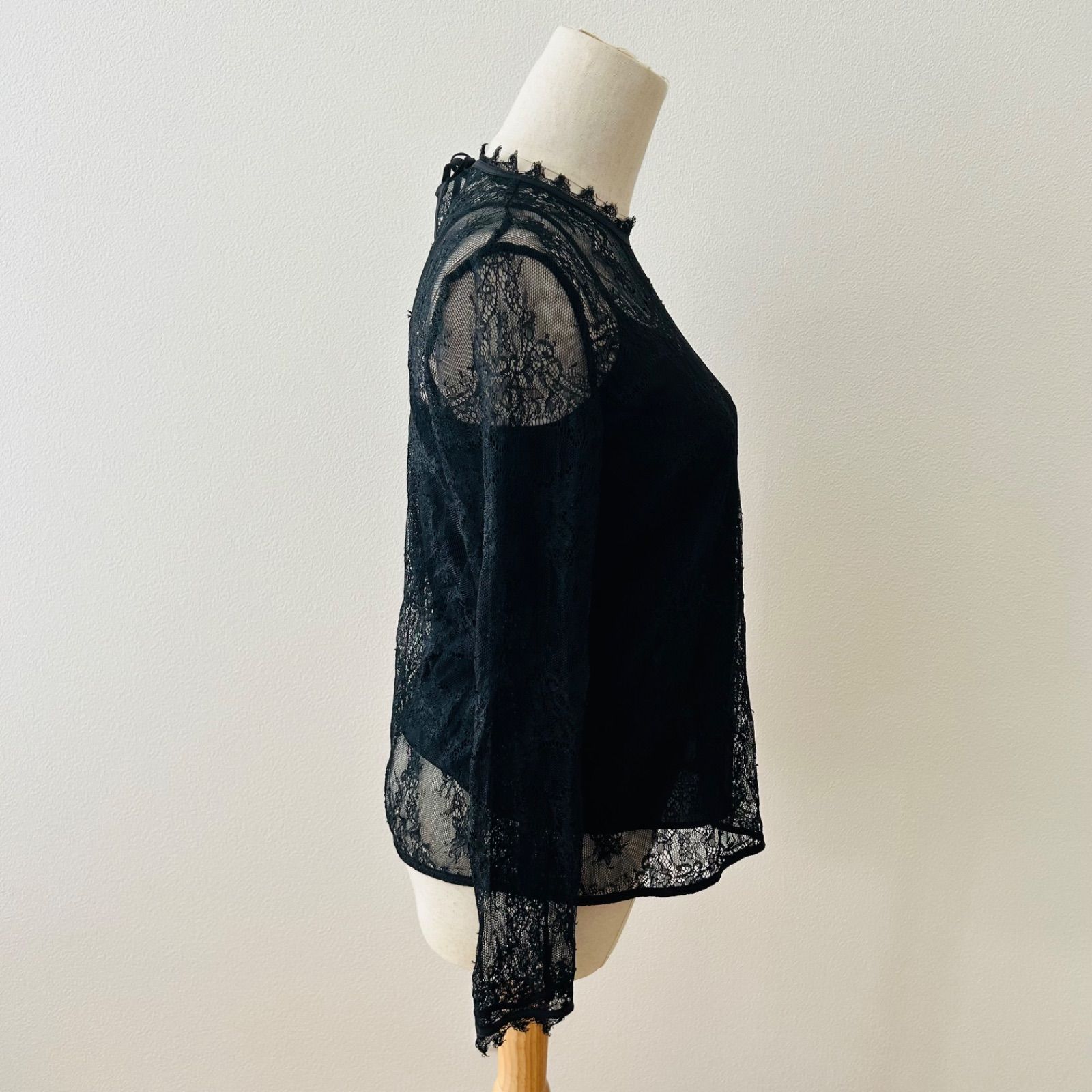 3月入荷》 【LOULOU WILLOUGHBY】 レース衿パフプルオーバー/￥24,200 