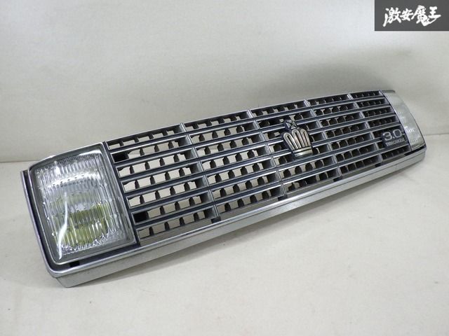 【レンズ割れ無】 トヨタ 純正 MS135 クラウン フロントグリル 外装 ラジエーターグリル フォグ付き 53111-30540 即納 在庫有 棚2F-Q-1