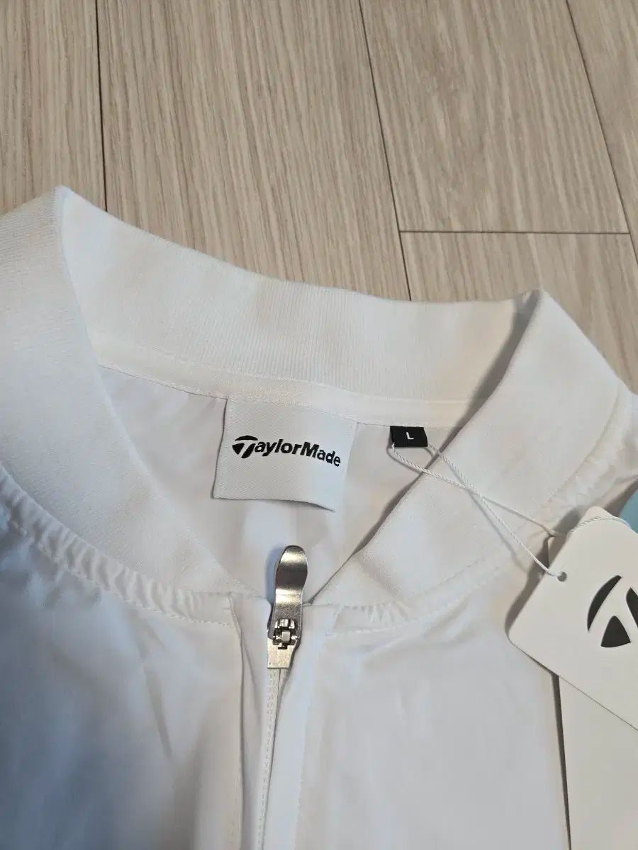 ウィンドブレーカー