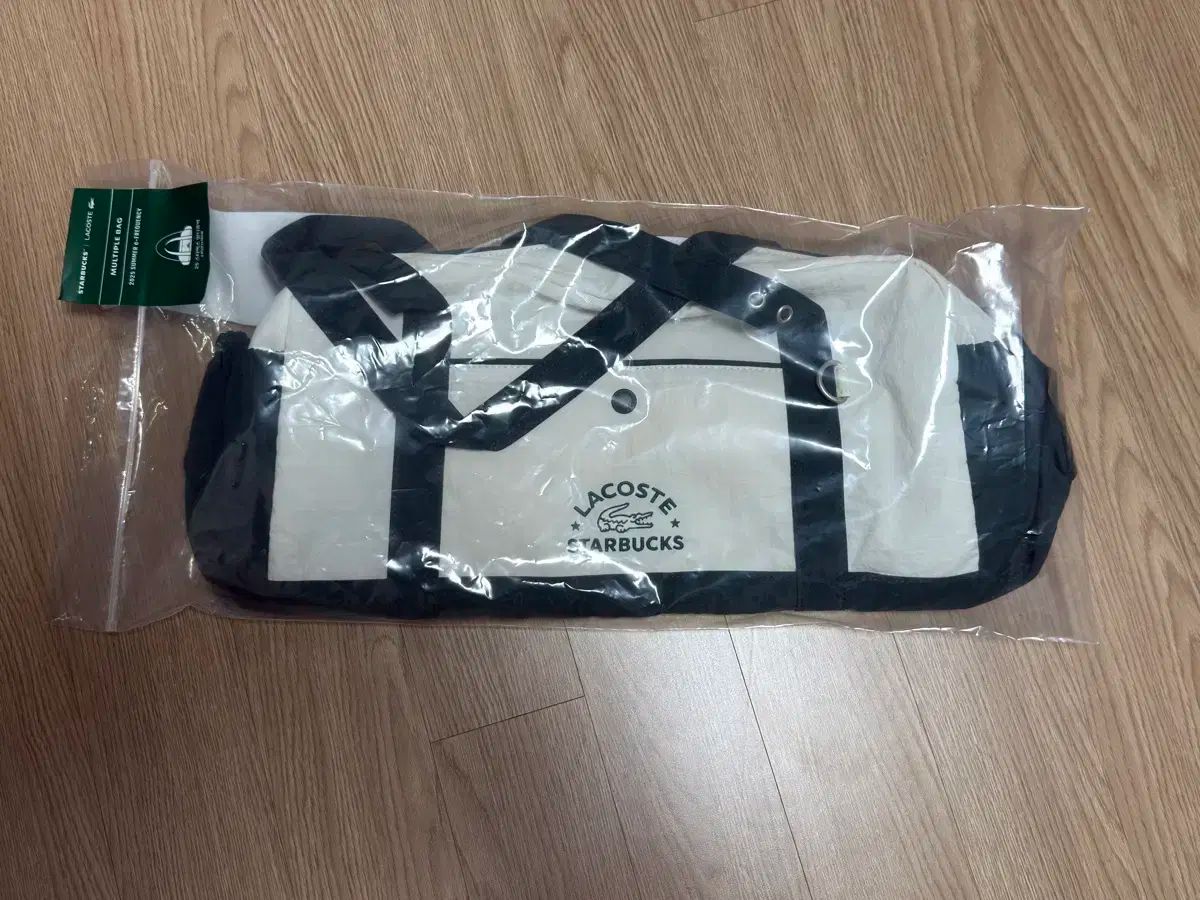 韓国スタバ/ラコステ LACOSTE コラボ バッグ 未使用 韓国スタバ2025夏
