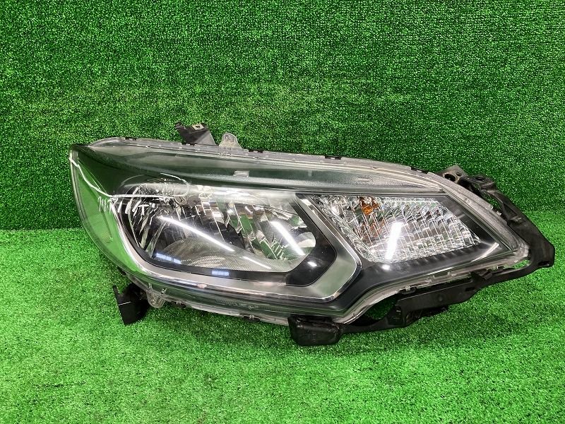 ホンダ　フィット　ヘッドライト　右 ホンダ フィットGK3 LEDヘッドライト左右 フィット GK3 純正 ヘッド