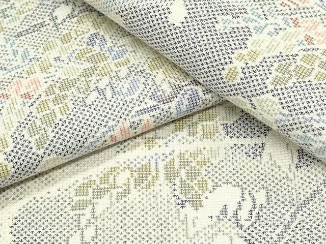 平和屋着物○本場大島紬 白大島 9マルキ 雲重ね草花文 正絹 逸品  