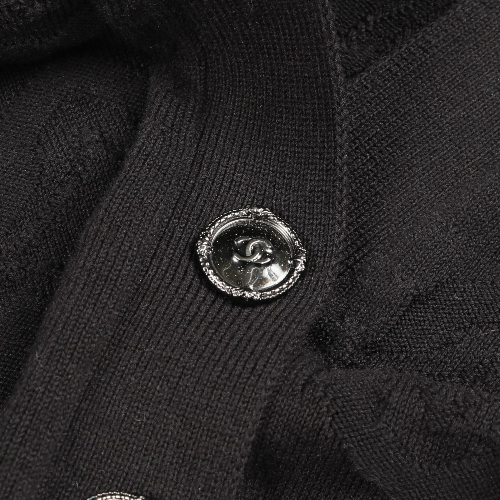 シャネル CHANEL ココマークボタン カーディガン コットン ブラック P45284K04801 レディース 中古 シャネル CHANEL カーディガン ココマークボタン P45284K04801