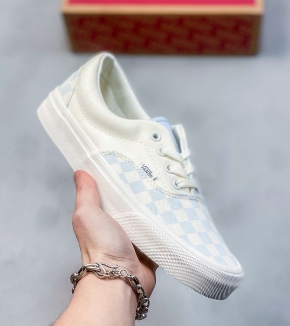 Vans Era