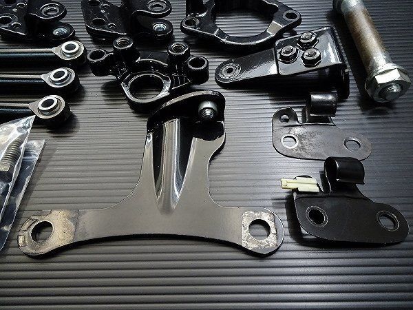 純正 エンジンステーセット