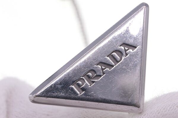 新品同様 プラダPRADA ブローチ フラワーモチーフ 1JS012 ポーチ付き 新品同様 プラダPRADA ブローチ フラワーモチーフ 1JS012 ポーチ付き