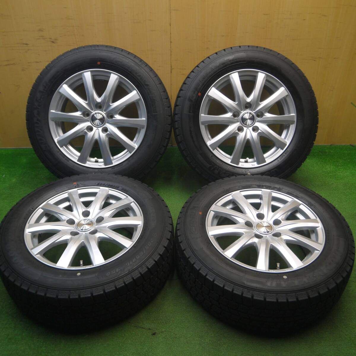 超バリ溝 22年 キレイ ほぼ10分 スタッドレス 205 65R16 グッドイヤー アイスナビ7 ravrion RS01 ラブリオン 16インチ PCD114.3 5H 5030310Hス