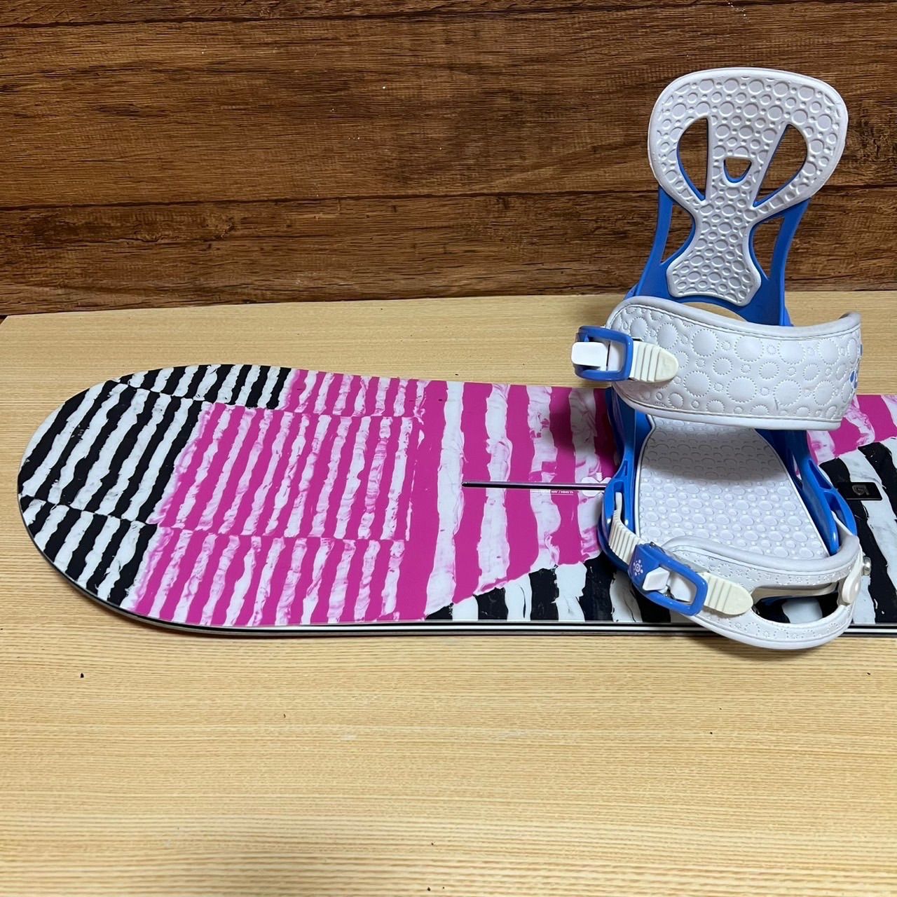 BURTON バートン スノーボード3点セット ボード 152cm UNION ユニオン バインディング 25〜 28cm ケースセット WHITEMONARCHHOTEL_COM