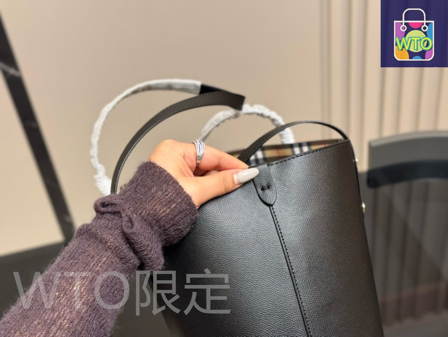 トートバッグ BURBERRY Printed Canvas Shopping Bag 今日特価】Burberry Canvas Shopping Tote Bag 35×30cm-WTO輸入