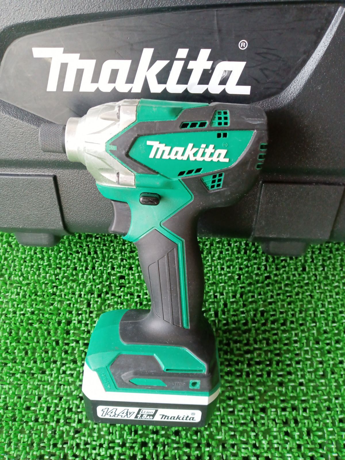 マキタインパクト14.4v (即購入ok) マキタインパクト14.4v (即購入ok)