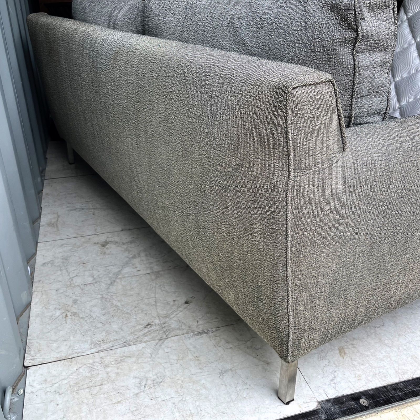 取付無料！アクタス アイラーセン ストリームライン グレーファブリックソファ✨ 取付無料！アクタス アイラーセン ストリームライン グレー